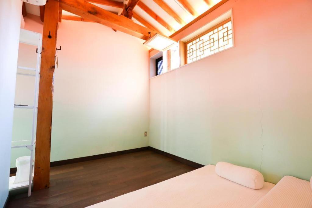 'Hanok Hanok' Boutique Stay Seoul - 2Min From Gyeongbokgung Palace Station Exterior photo